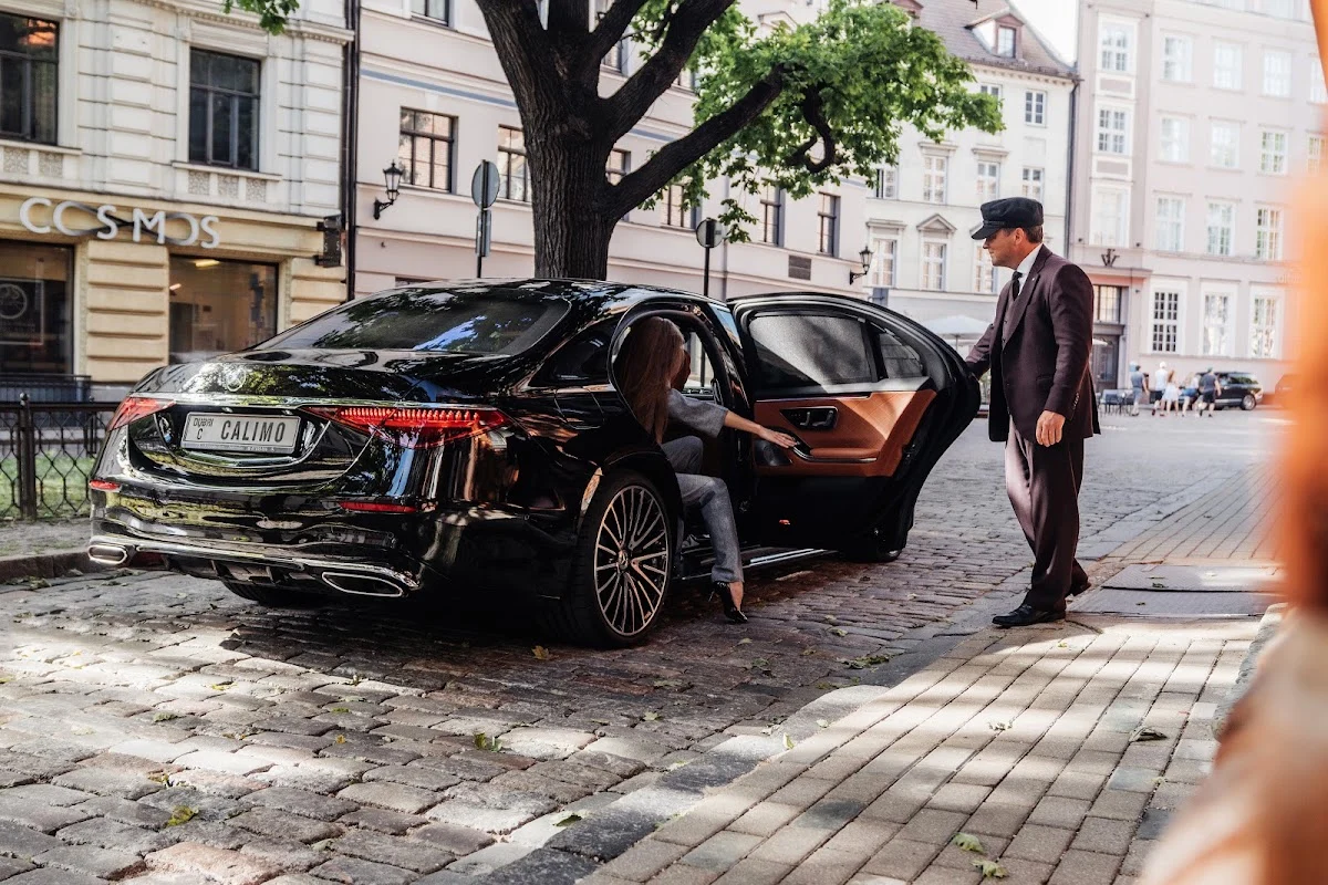 CALIMO LIMOUSINE | Chauffeur Service | Airport Transfers | Dubai