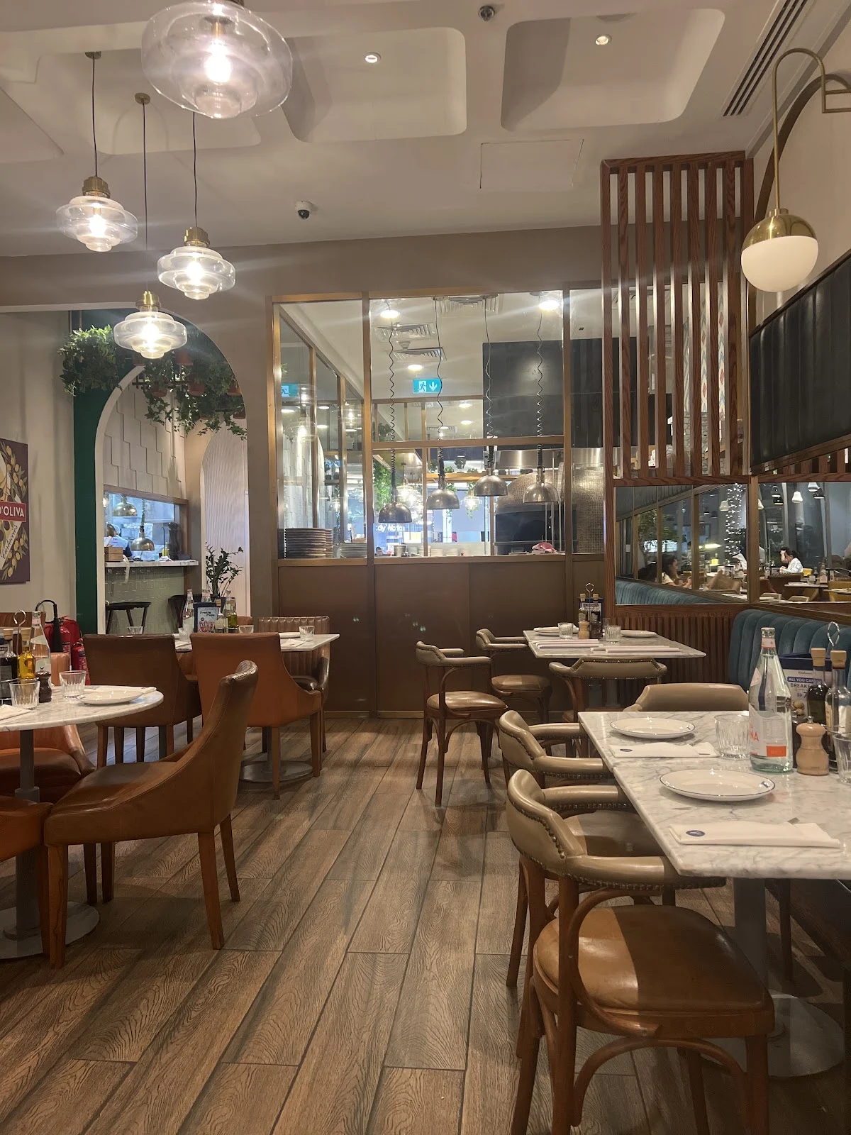 Carluccio's - Dubai Mall - 5