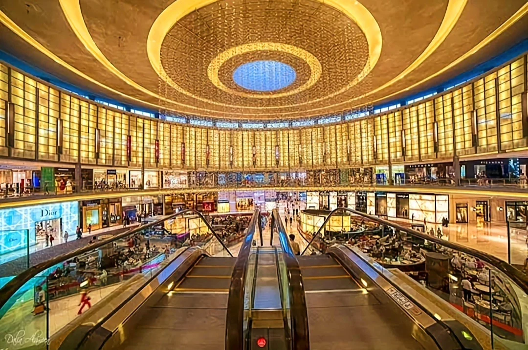 Dubai Mall Fashion Avenue