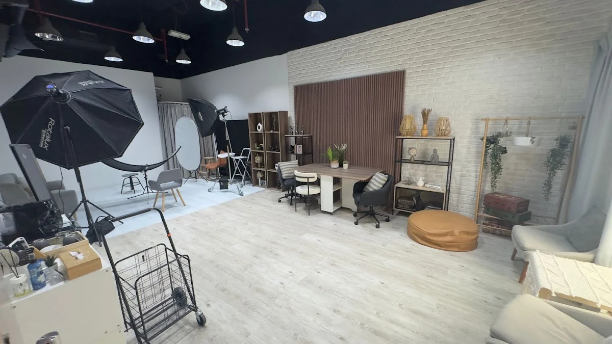 Imprint Photo Studio - 3