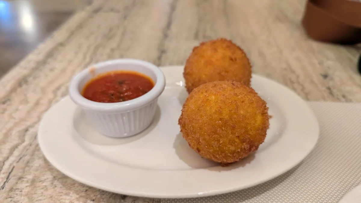 Massimo’s Italian Restaurant - Dubai Marina - 10