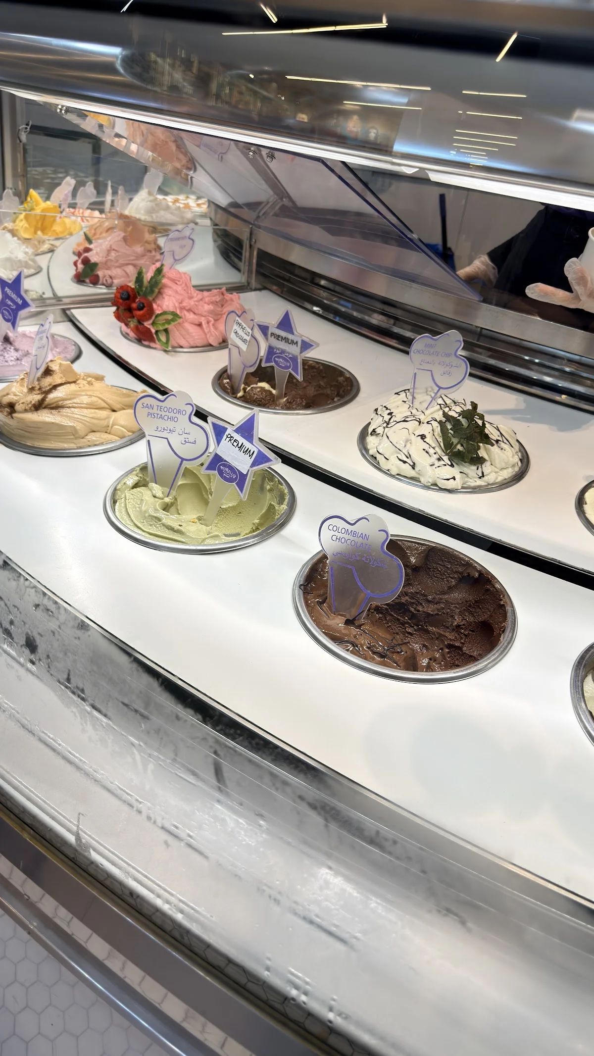 Morelli’s Gelato - Dubai Mall - 2