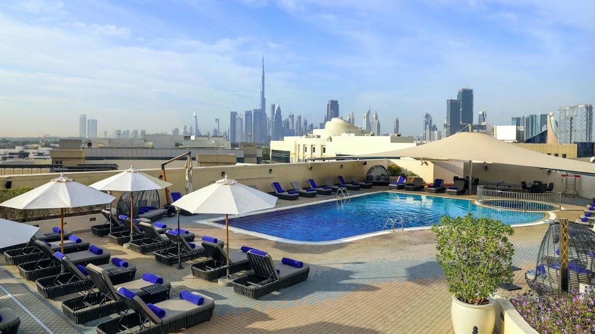 Mövenpick Hotel & Apartments Bur Dubai - 8
