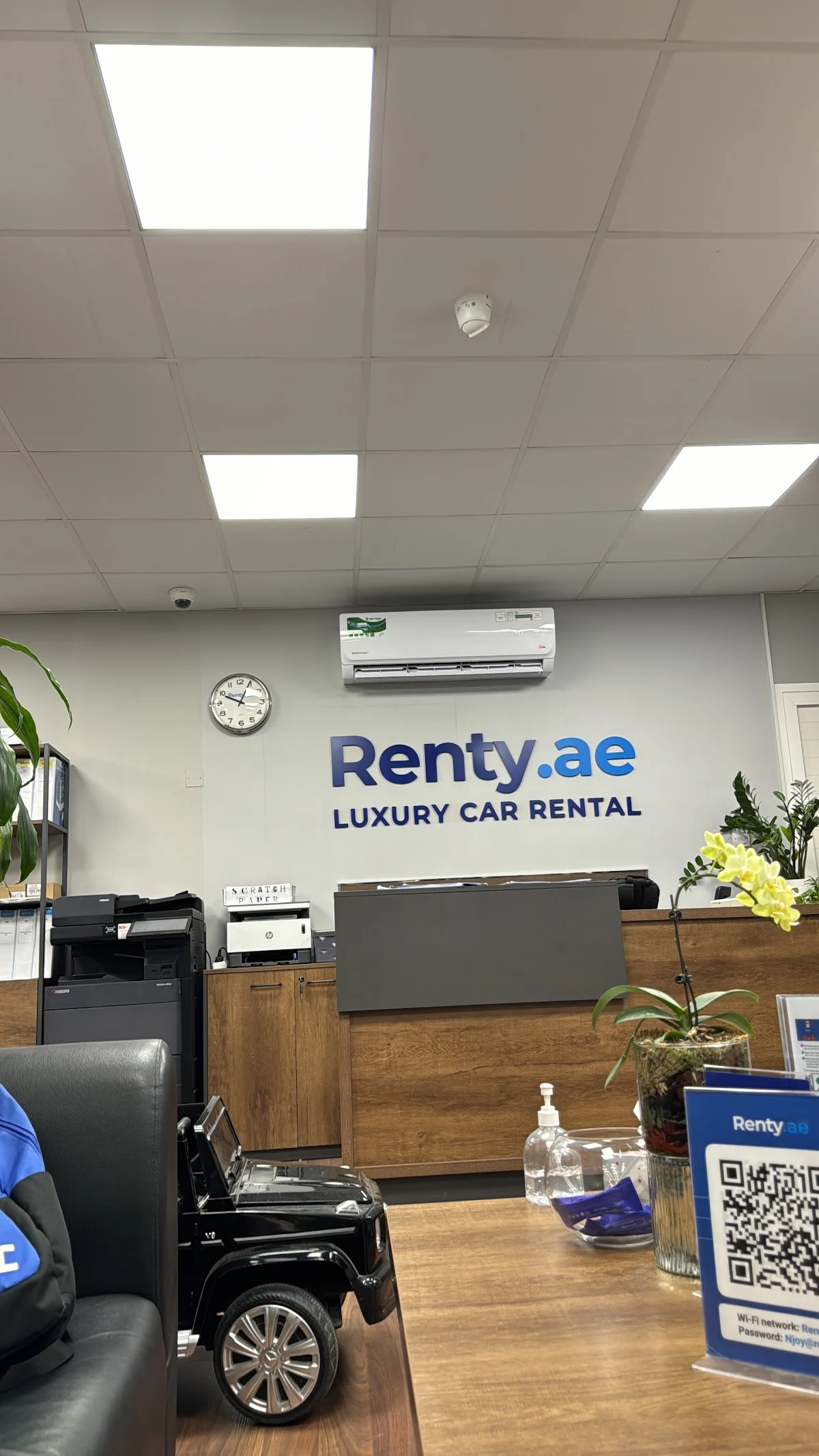 Renty - Rent Luxury Car in Dubai - 4