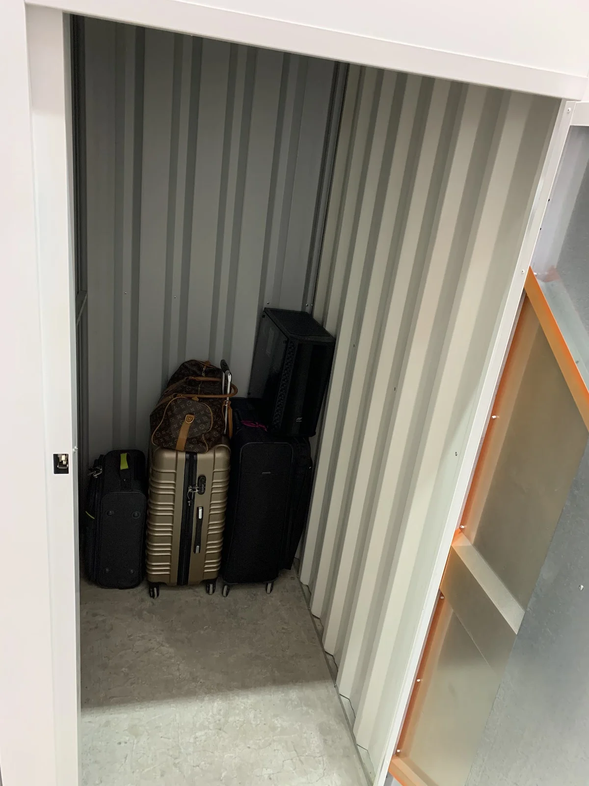 SpaceHub Self-Storage - 2