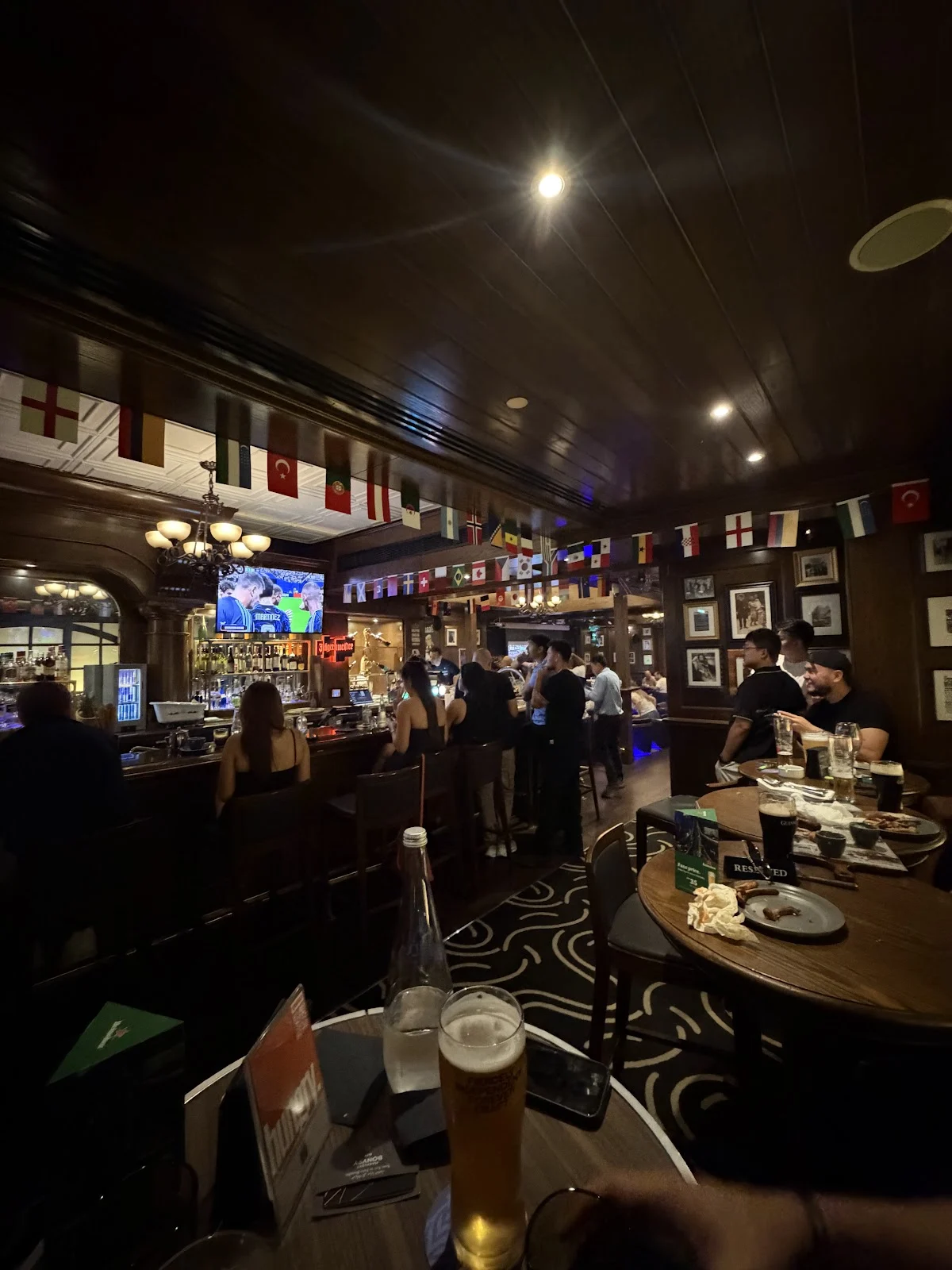 Speakeasy Bar & Restaurant - 2
