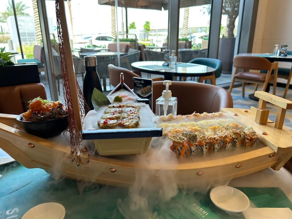 Sushi Library Dubai Hills Mall - 4