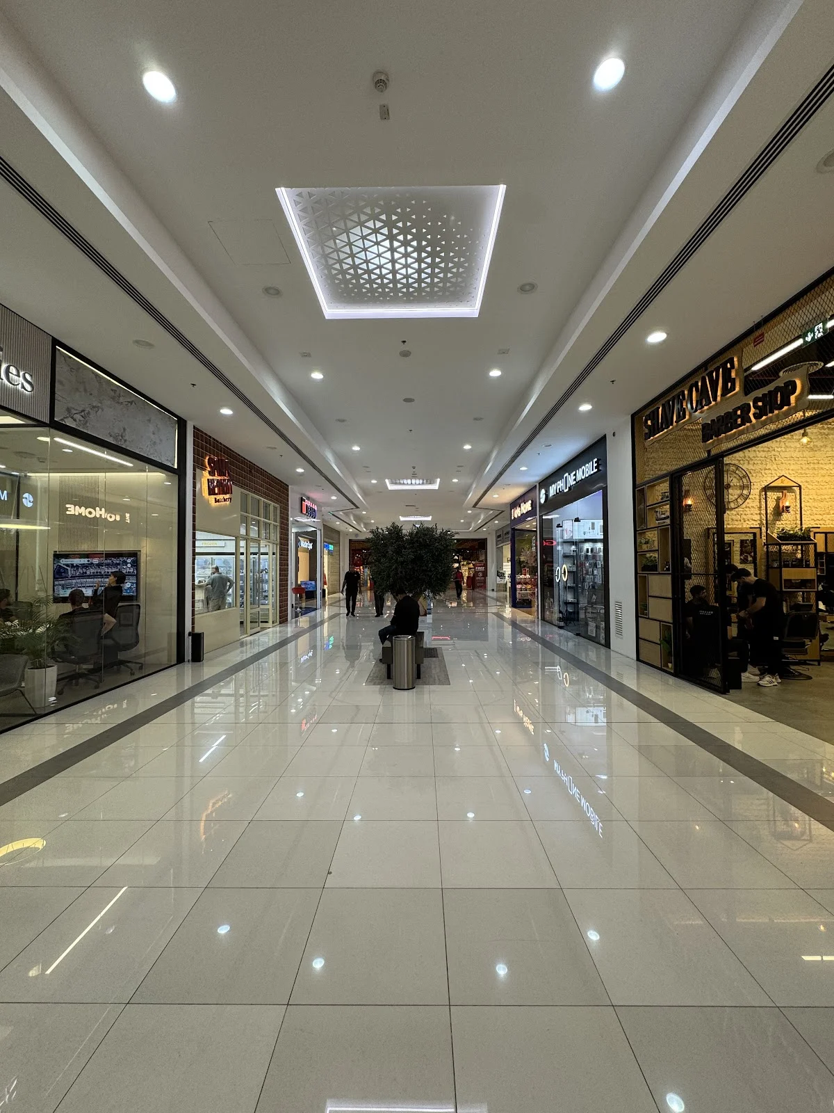 Villanova Centre By Dubai Retail - 4