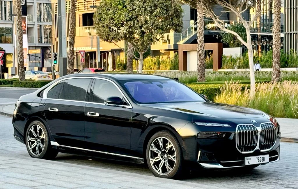 Wellcare Limousines- Car With Driver in Dubai, UAE - 2